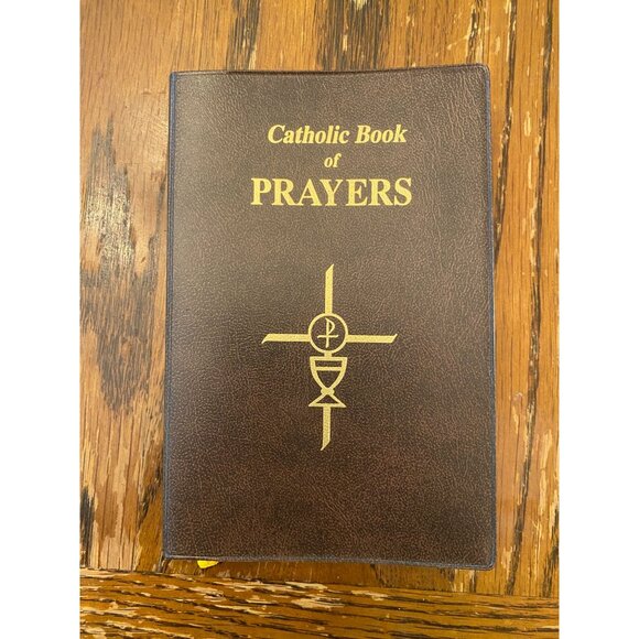 Catholic Book Of Prayers Leather Cover ISBN 089942-910-6 Pocket Size - Picture 1 of 8